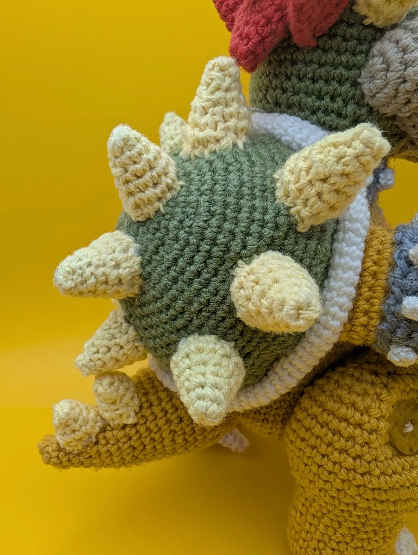 Detail on Amigurumi Bowser's Back Pattern by GretaWings